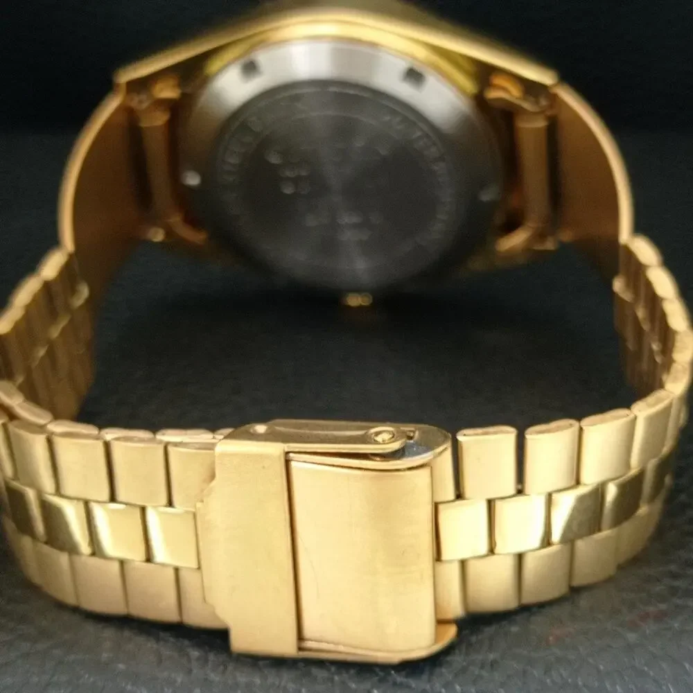 Vintage 1971 Citizen Automatic Mens Gold Watch W/daydate & Red accents